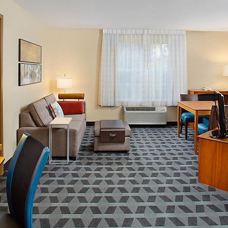 Towneplace Suites Philadelphia Horsham Exterior photo