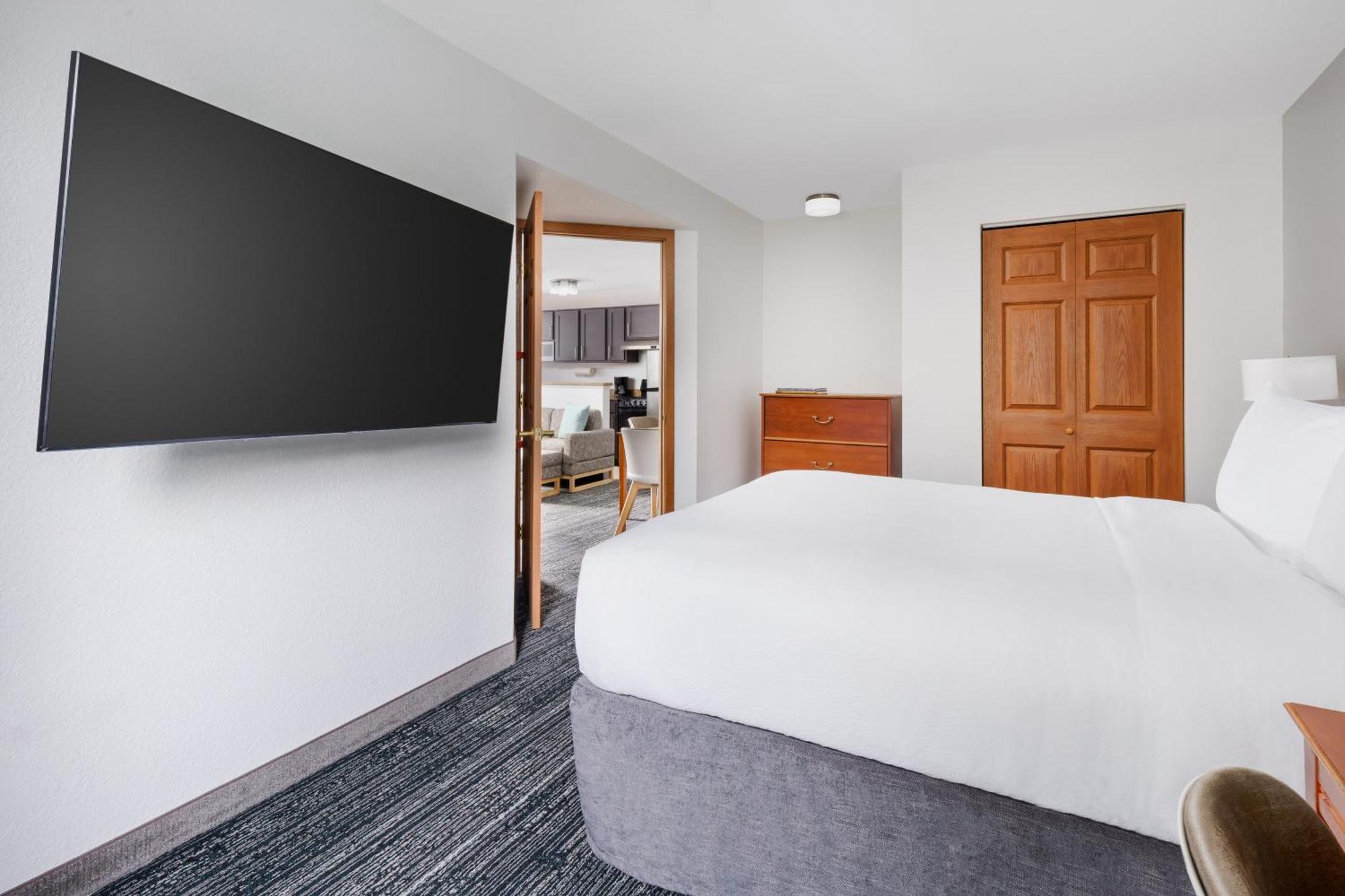Towneplace Suites Philadelphia Horsham Exterior photo