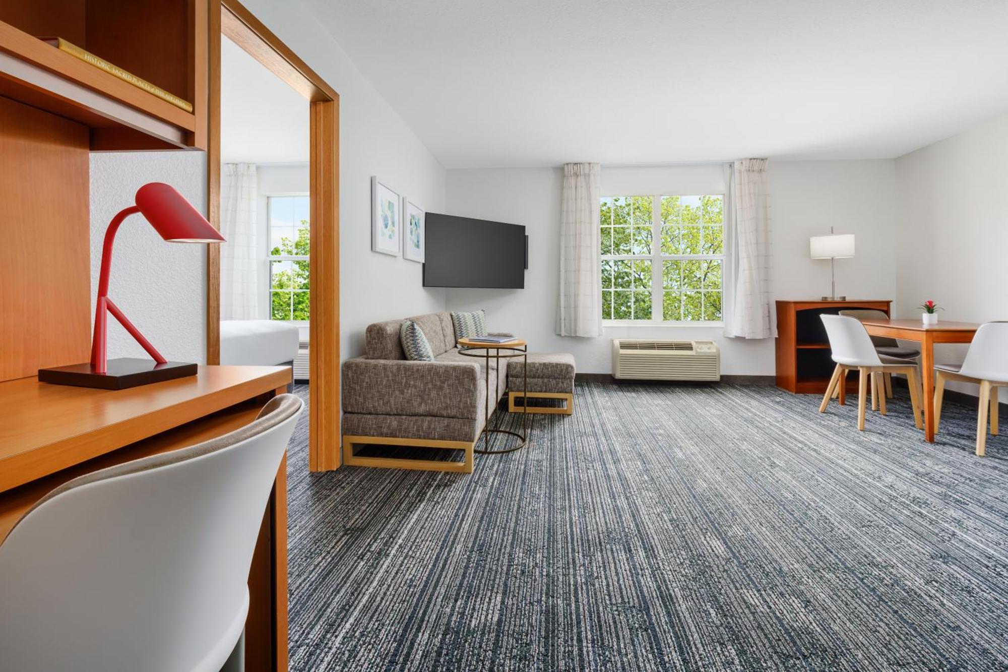 Towneplace Suites Philadelphia Horsham Exterior photo